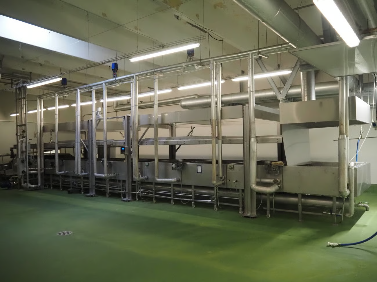Online auction machinery and inventory due to closing Eberswalder Wurst GmbH in Britz (DE)
