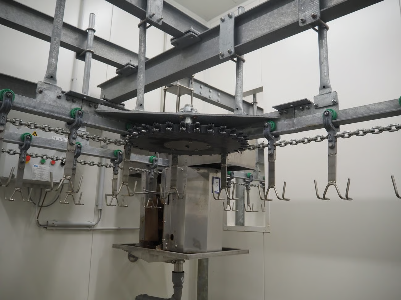 Online auction rabbit breeding equipment and slaughtering line on behalf of Grabbit in Saldus (LV)